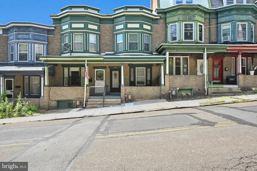 717 N Centre St, Pottsville, PA 17901 - #2