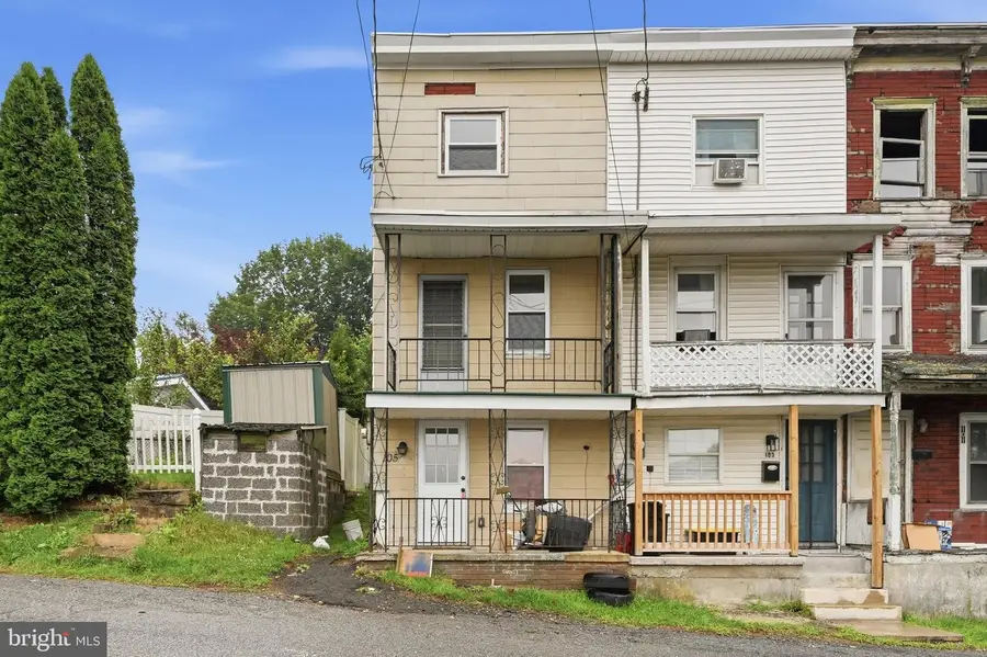 105 East St, Minersville, PA 17954 - #2