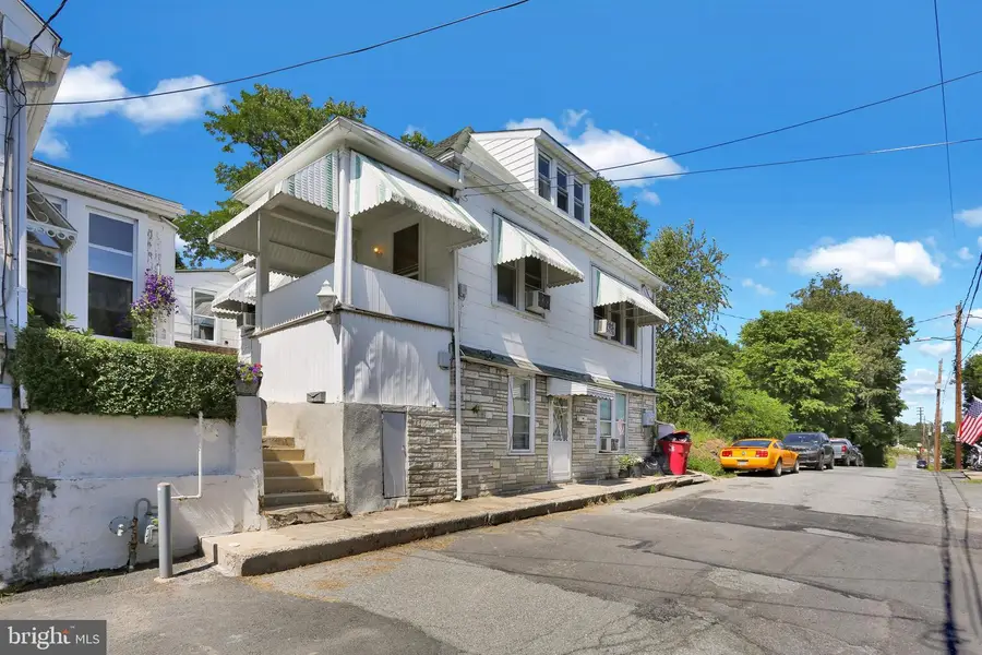 224 W Wallace St, Pottsville, PA 17901 - #3