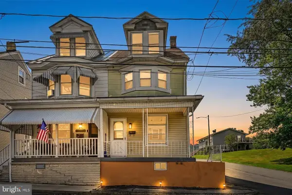 1427 Seneca St, POTTSVILLE, PA 17901