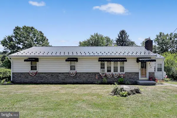 182 E Adamsdale, ORWIGSBURG, PA 17961