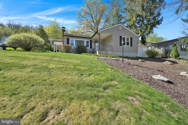 127 Mahantongo Dr, POTTSVILLE, PA 17901