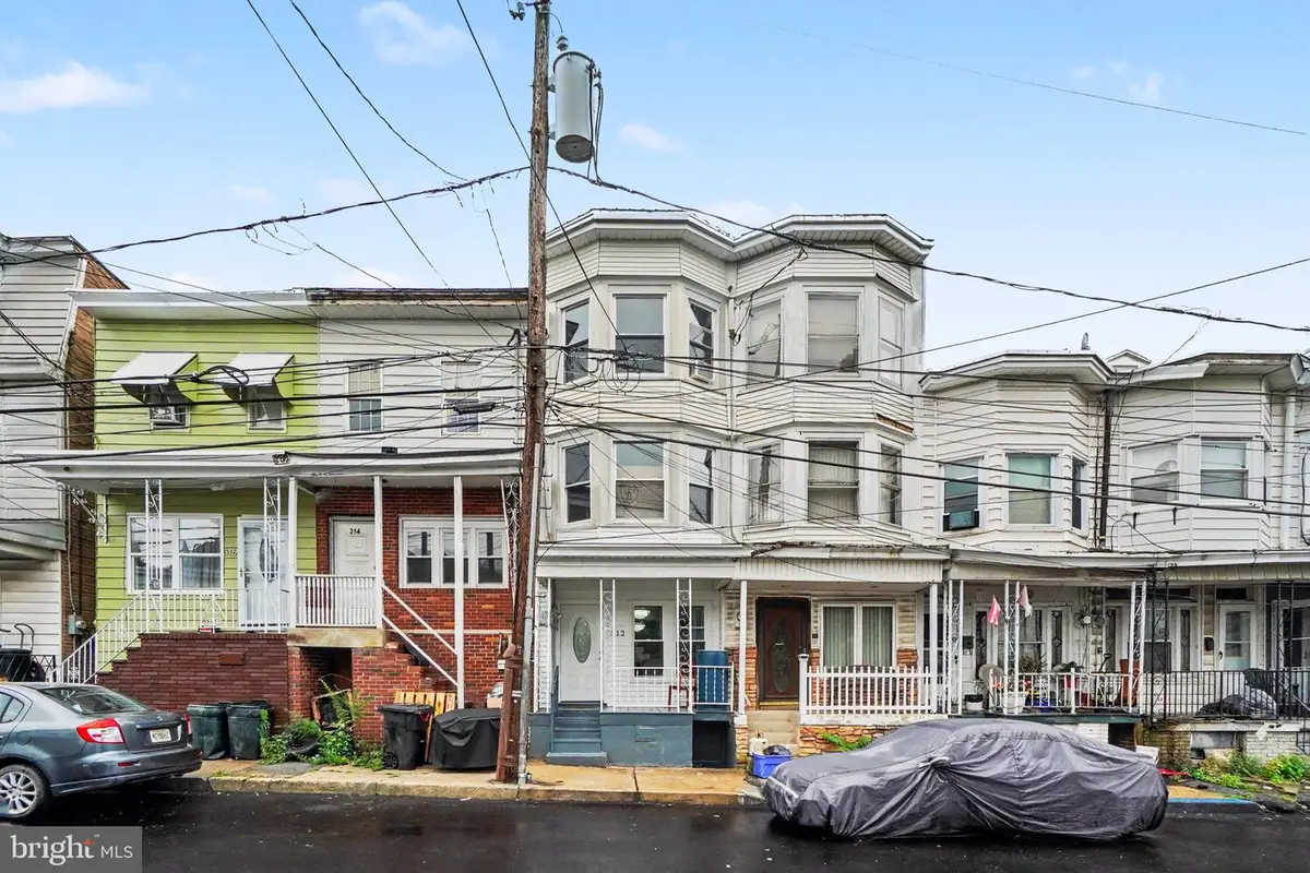 312 S Jardin St, Shenandoah, PA 17976 - #1