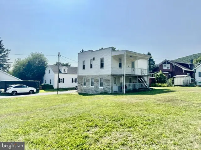 410 Carrie St, Ashland, PA 17921 - #1