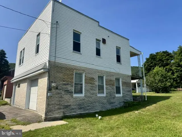410 Carrie St, Ashland, PA 17921 - #2
