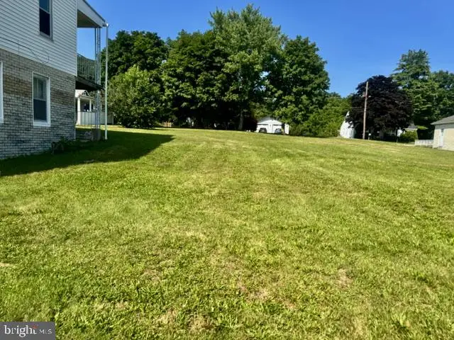 410 Carrie St, Ashland, PA 17921 - #3