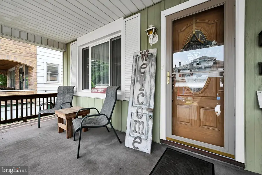 16 Laurel St, Pine Grove, PA 17963 - #3
