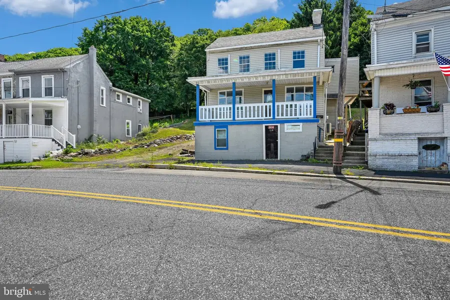 216 W Bacon St, Pottsville, PA 17901 - #3