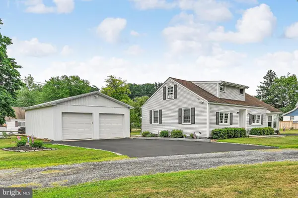 170 Front St, ORWIGSBURG, PA 17961