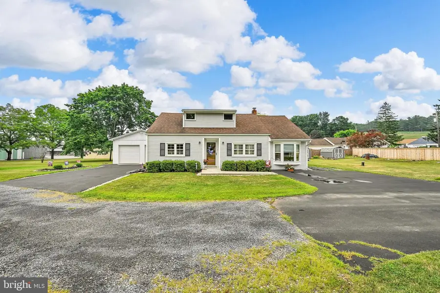 170 Front St, Orwigsburg, PA 17961 - #3