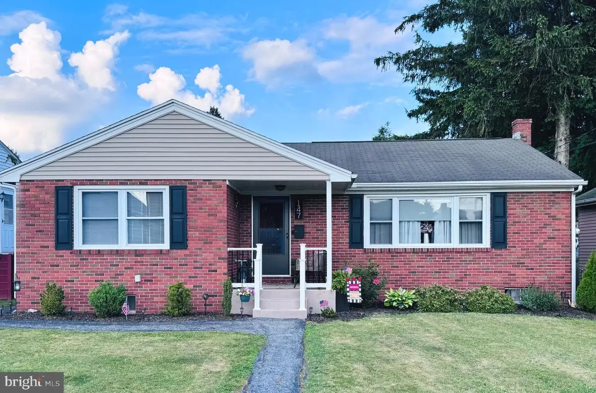 147 S Wylam St, Frackville, PA 17931 - #1
