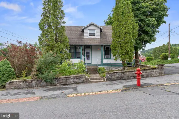 230 N 2nd St, AUBURN, PA 17922