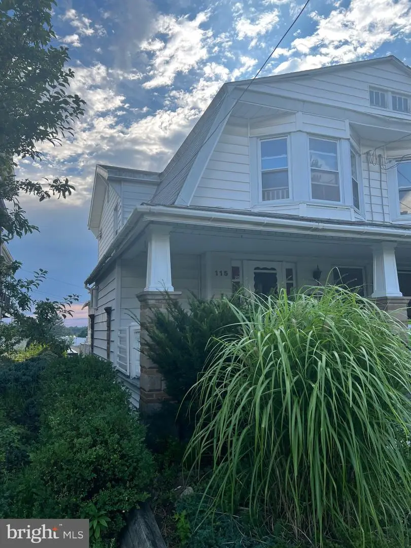 115 Queen St, Pottsville, PA 17901 - #3