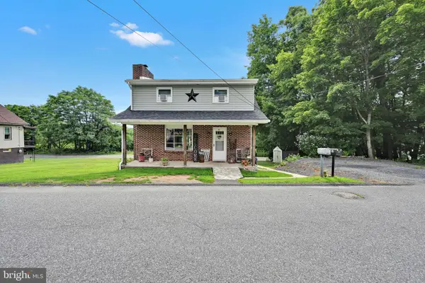 18 Bungalow St, LAVELLE, PA 17943