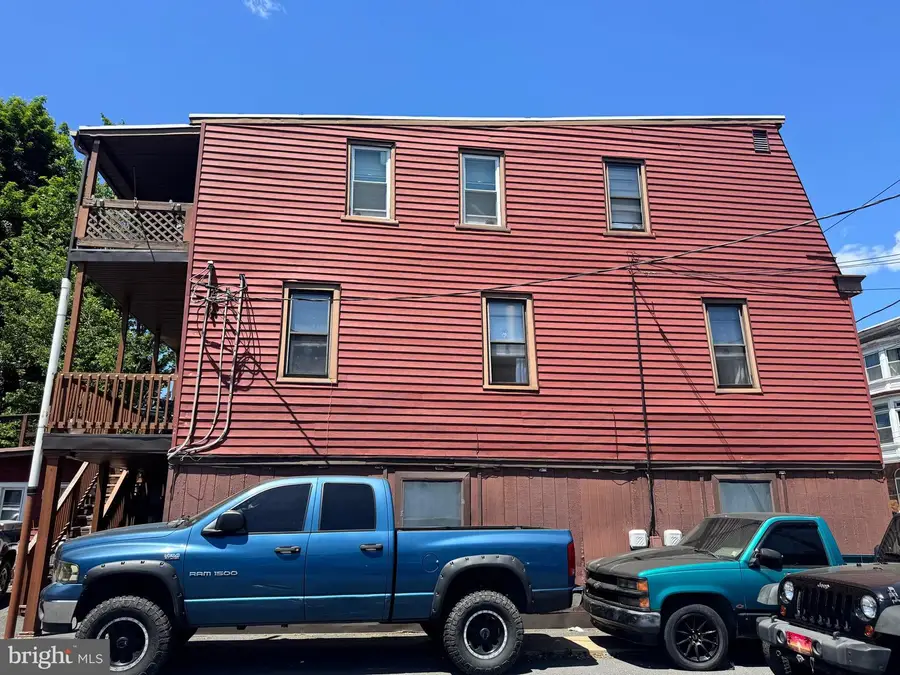11 - 13 Sunbury St, Minersville, PA 17954 - #2