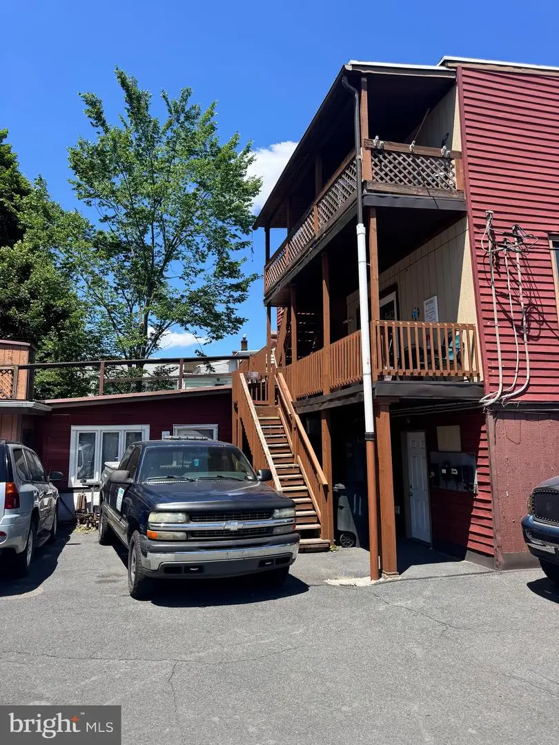 11 - 13 Sunbury St, Minersville, PA 17954 - #3