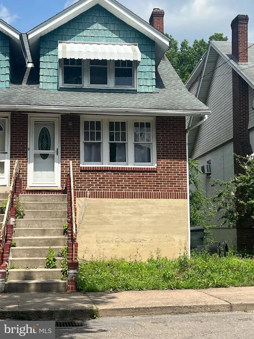 224 N 20th St, Pottsville, PA 17901 - #1