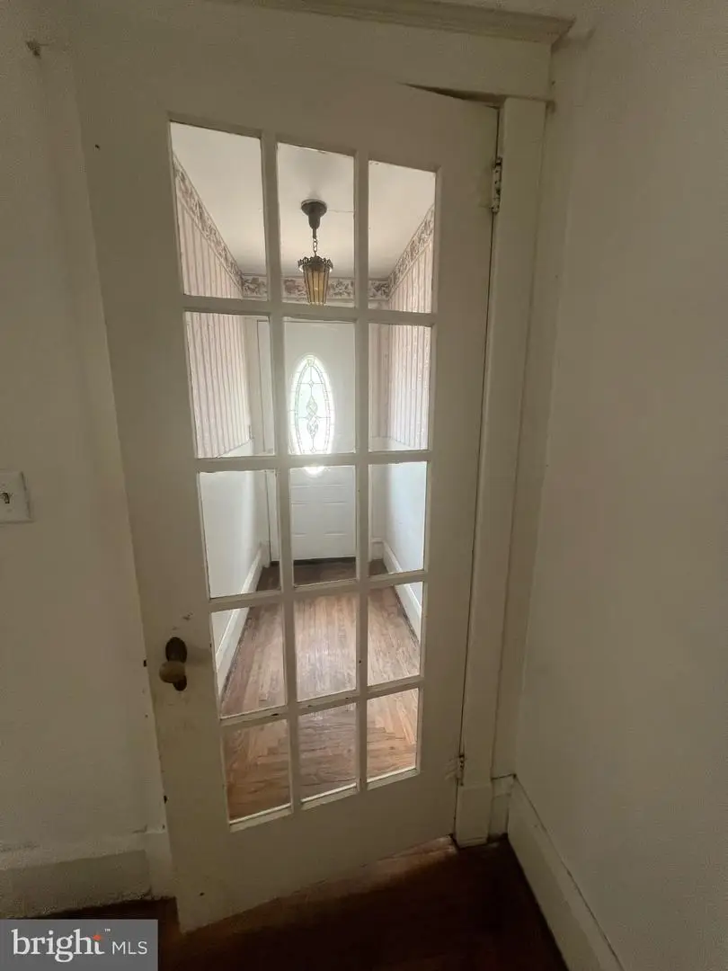 224 N 20th St, Pottsville, PA 17901 - #3