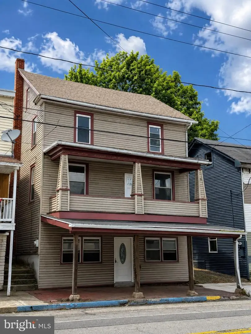 17 E Grand Ave, Tower City, PA 17980 - #1