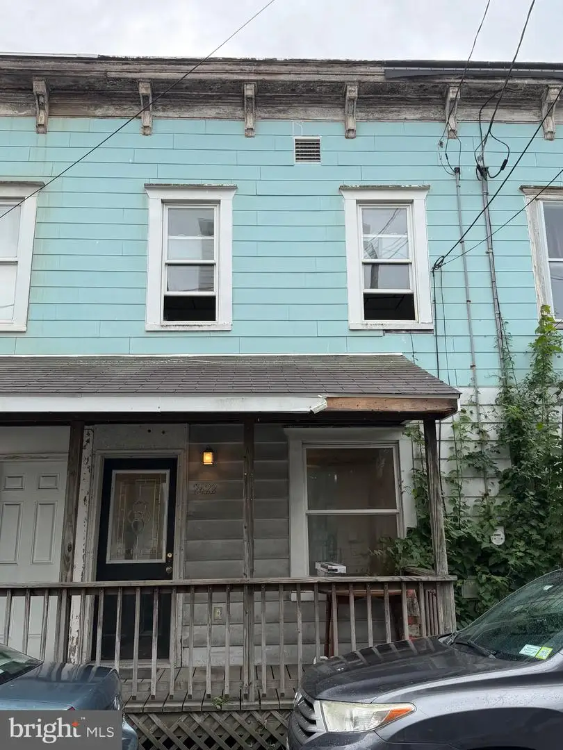 2422 W Water St, Mahanoy Plane, PA 17949 - #2