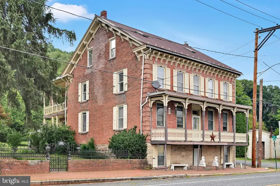 125 E Center St, Tremont, PA 17981 - #3