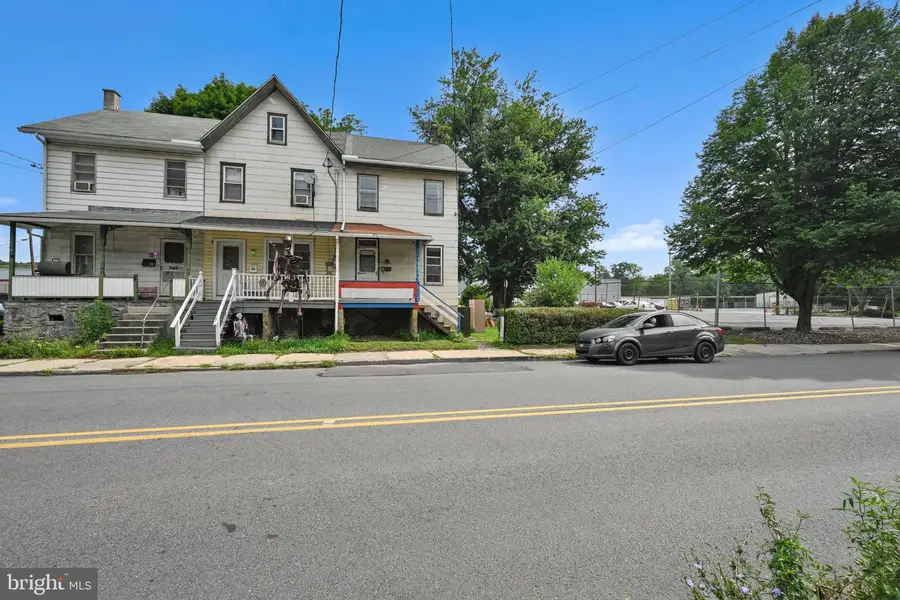 40 N Tulpehocken St, Pine Grove, PA 17963 - #2
