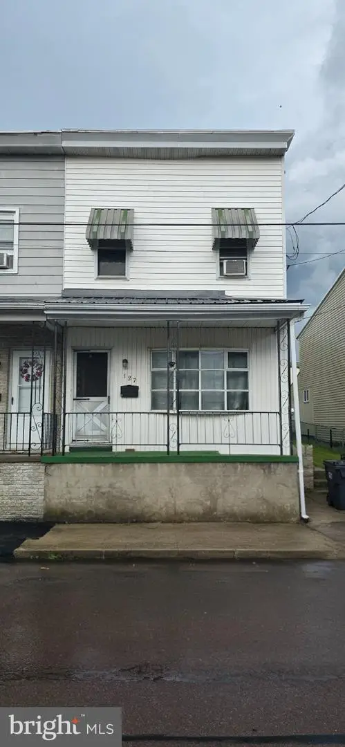 127 S Broad Mountain Ave, FRACKVILLE, PA 17931