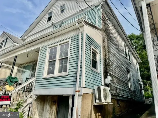 155 S Schuylkill Ave, Shenandoah, PA 17976 - #2