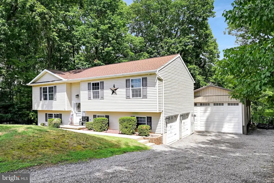 516 Coyote Dr, Auburn, PA 17922 - #3