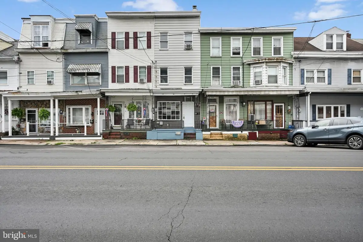 620 E Centre St, Mahanoy City, PA 17948 - #1