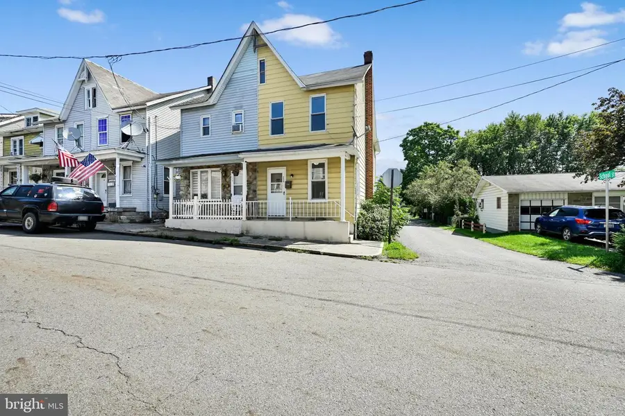 236 N Pine St, Tremont, PA 17981 - #2