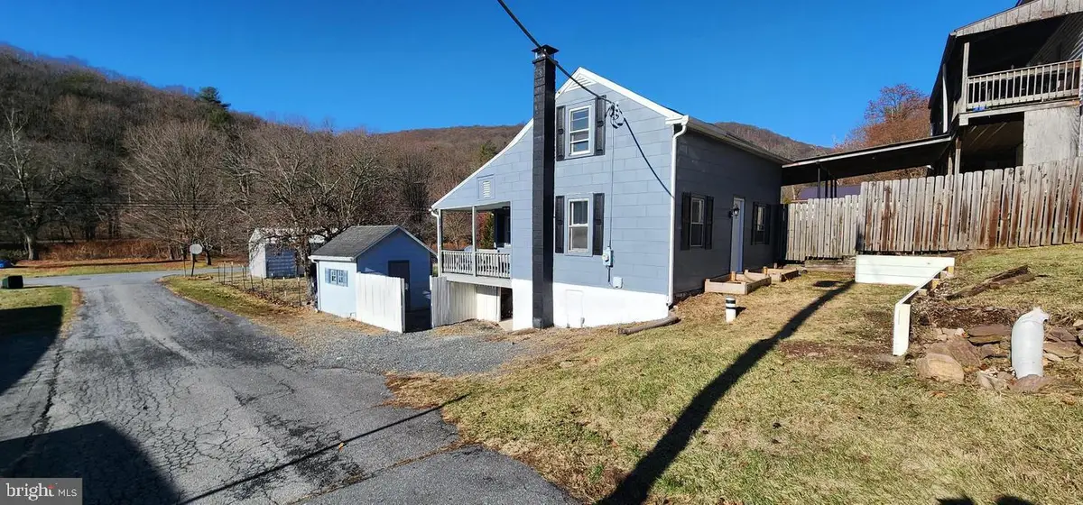 1 Vine St, Port Clinton, PA 19549 - #1