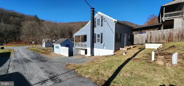 1 Vine St, PORT CLINTON, PA 19549