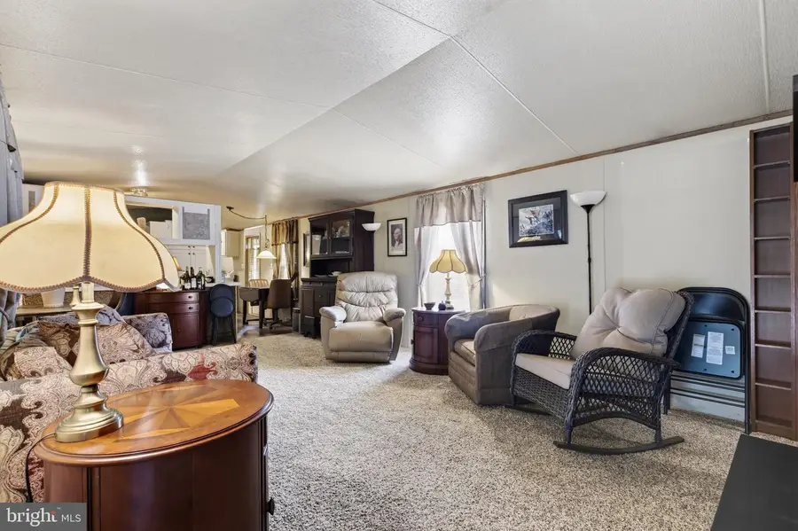 224 Hope Dr, New Ringgold, PA 17960 - #3