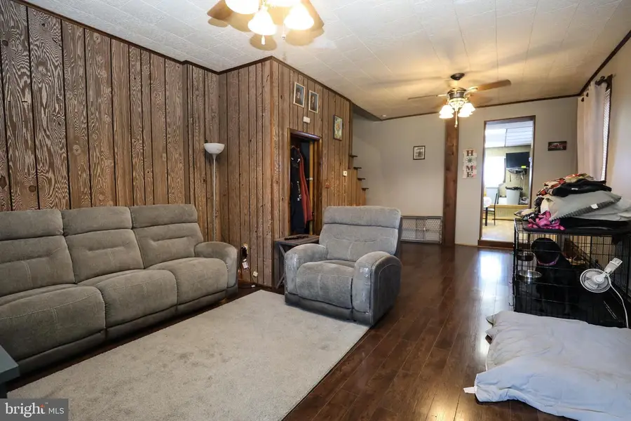 212 W Schuylkill Ave, Pottsville, PA 17901 - #3
