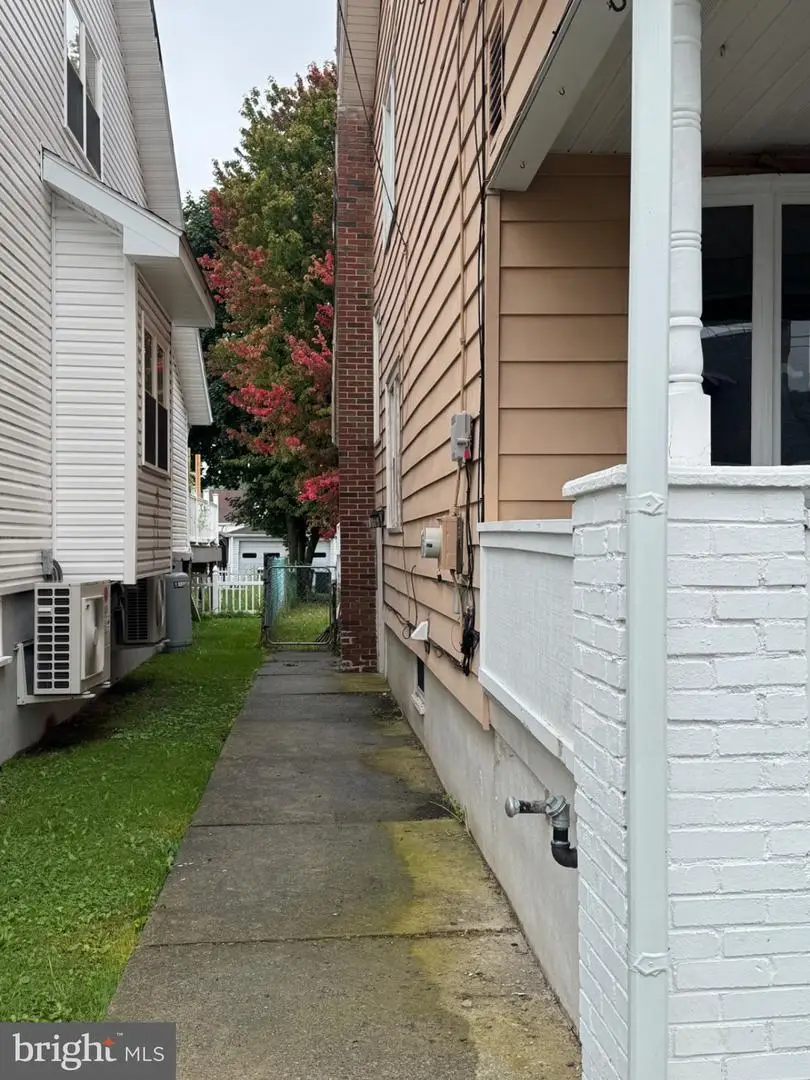 153 S 3rd St, Frackville, PA 17931 - #2