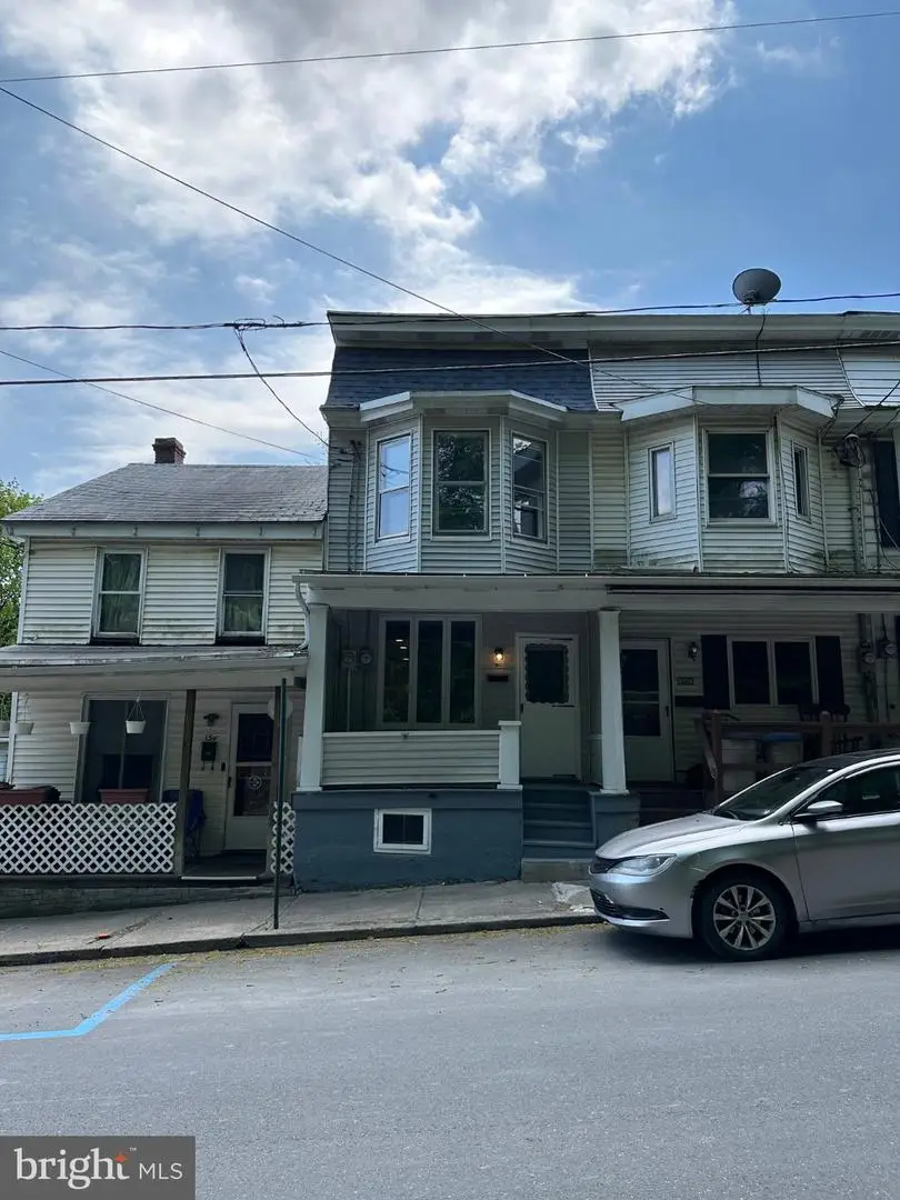 156 W Spruce St, Tamaqua, PA 18252 - #1