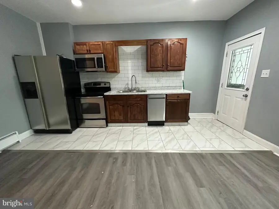 156 W Spruce St, Tamaqua, PA 18252 - #3