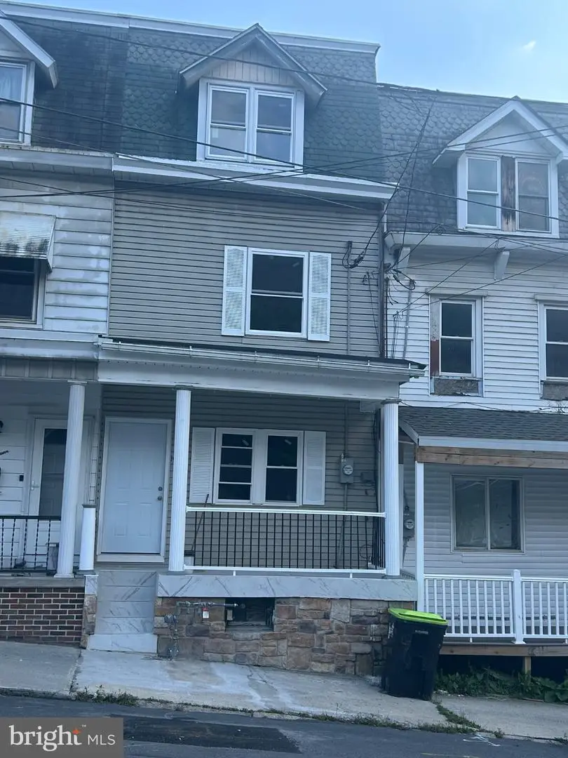 1017 Laurel Blvd, Pottsville, PA 17901 - #1