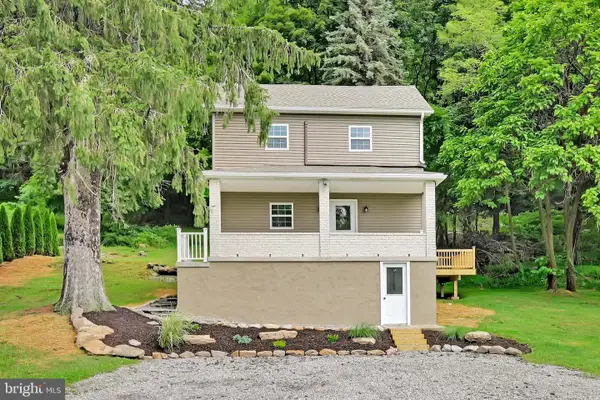 481 Hazle St, QUAKAKE, PA 18245