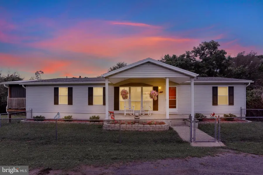 363 S 6th St, Port Carbon, PA 17965 - #2