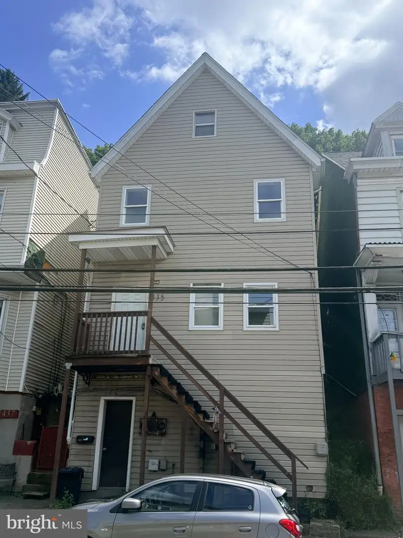 435 E Norwegian St E, Pottsville, PA 17901 - #1