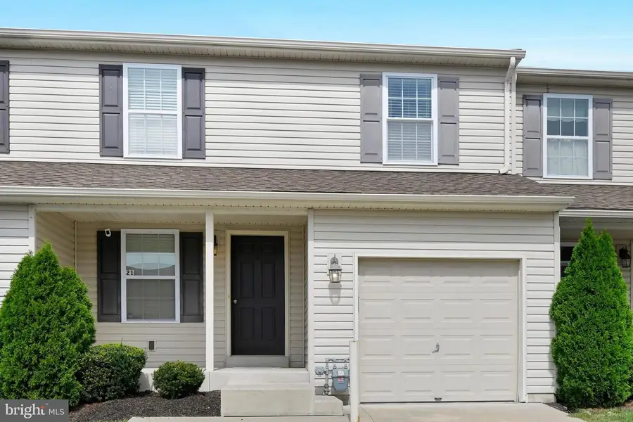 21 E Abby Ln, Schuylkill Haven, PA 17972 - #2