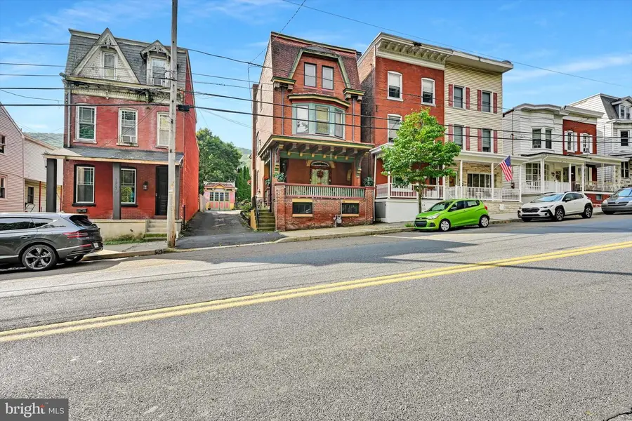 1329 W Market St, Pottsville, PA 17901 - #2