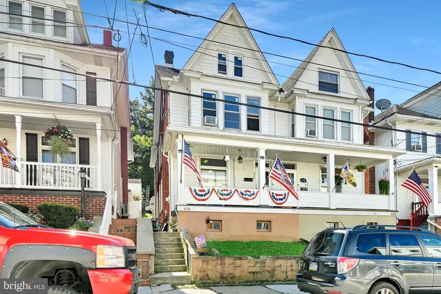 630 Arlington St, Tamaqua, PA 18252 - #2