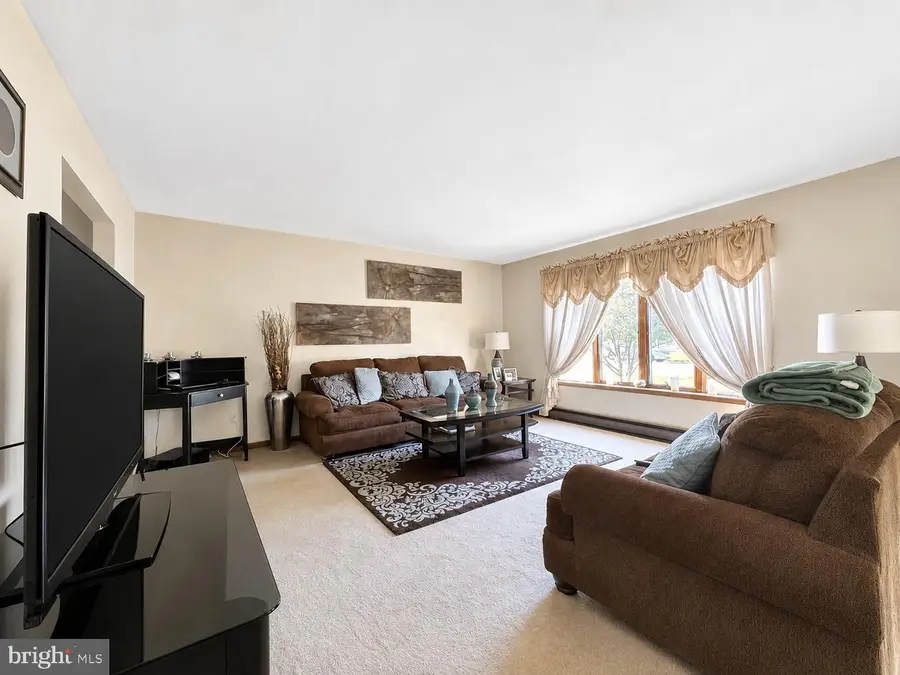 1238 E Wiconisco Ave, Tower City, PA 17980 - #3