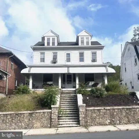 217 Liberty St, Schuylkill Haven, PA 17972 - #2