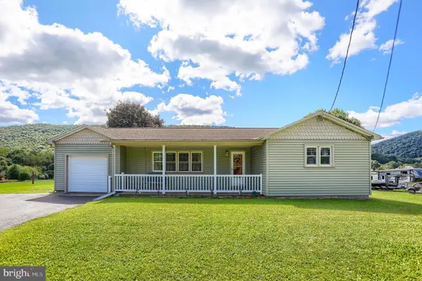 1647 Ridge Rd, KLINGERSTOWN, PA 17941