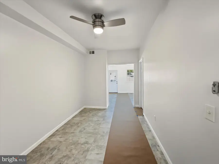 617 N 7th St, Pottsville, PA 17901 - #3