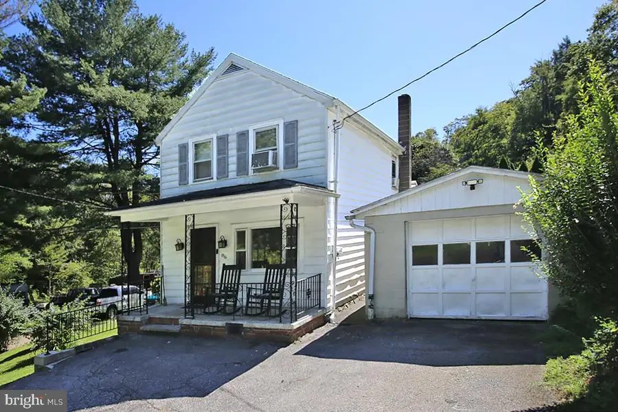 86 Caroline Ave, Pottsville, PA 17901 - #2